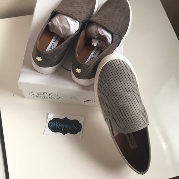 Steve Madden Slip ons - Picture 6 of 6